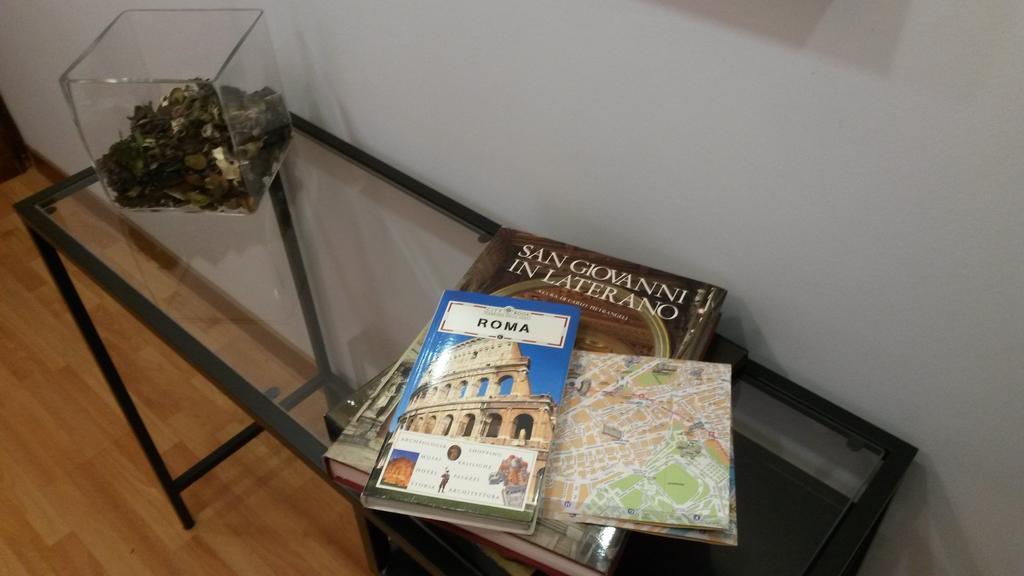 Lch-Lateran Charming House Apartment Рим Стая снимка