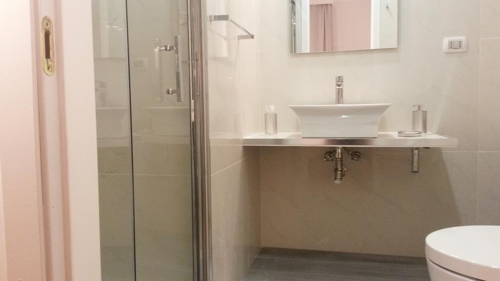 Lch-Lateran Charming House Apartment Рим Стая снимка