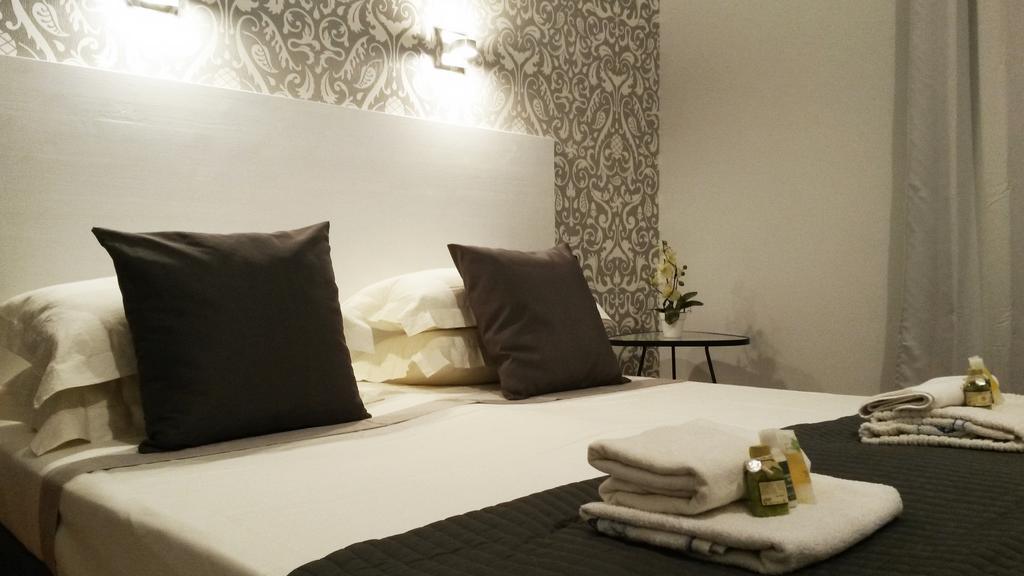 Lch-Lateran Charming House Apartment Рим Стая снимка